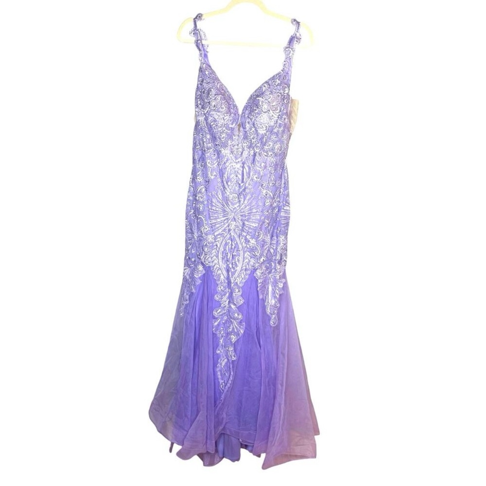 💜Lucci Lu Lavender Purple Embroidered Formal Gown NWOT 💜